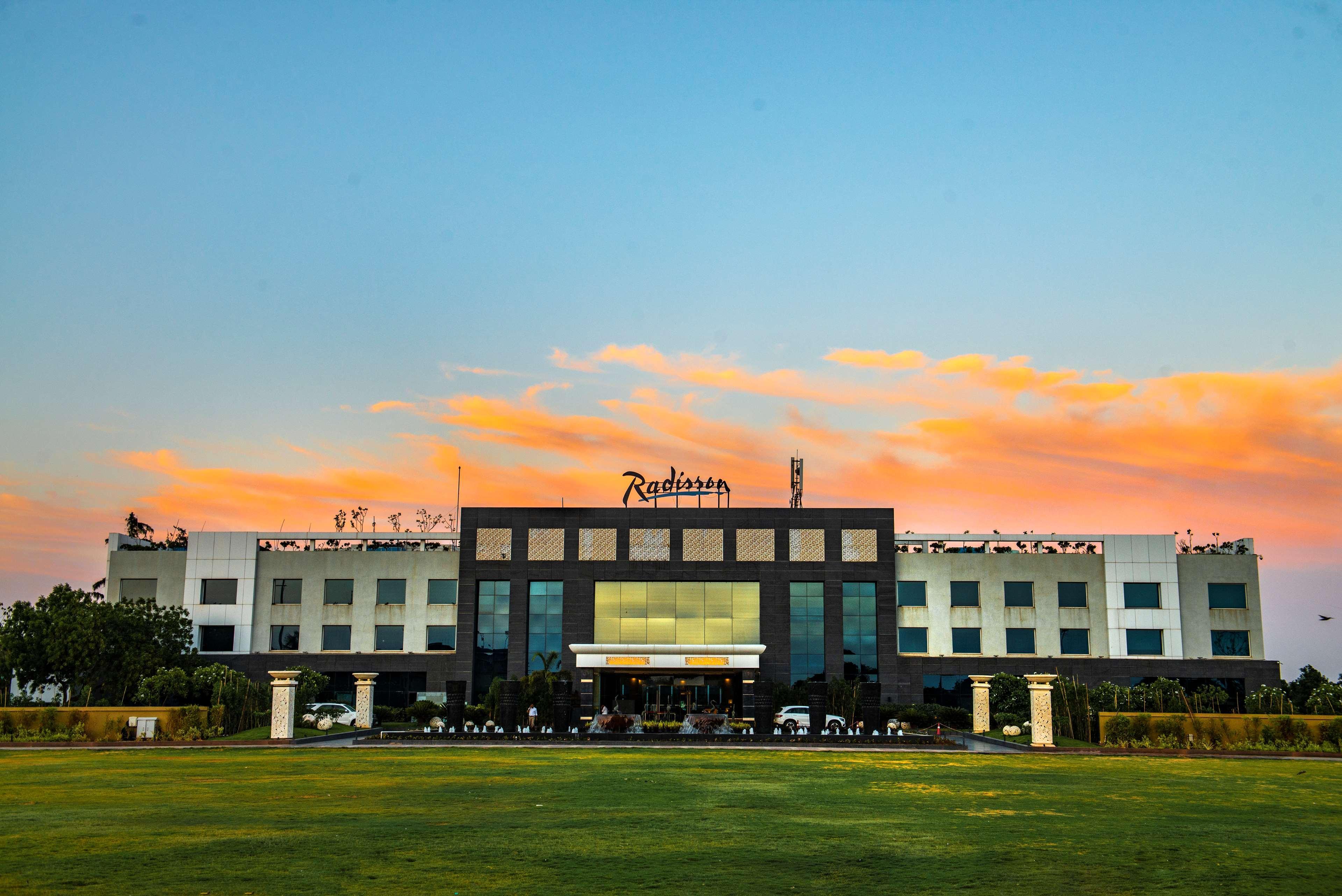 Radisson Resort & Spa Kandla Gandhidham Luaran gambar