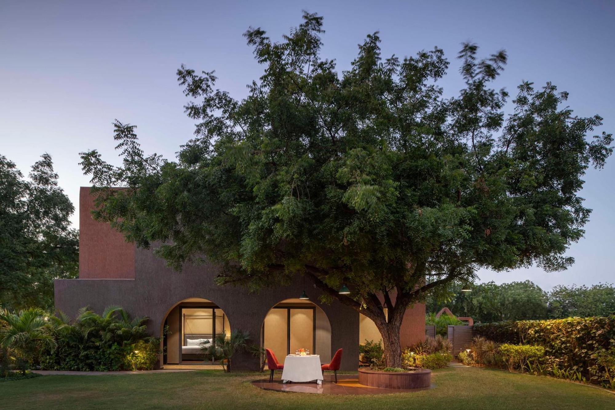 Radisson Resort & Spa Kandla Gandhidham Luaran gambar